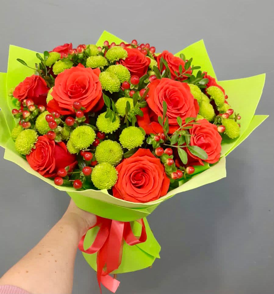 Букет цветов из: Хризантемы и Розы в Екатеринославке