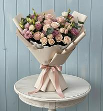 Букет цветов из:  Розы и Лизиантусы в Екатеринославке