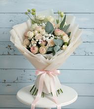 Букет цветов из:  Розы и Лизиантусы #REPLACE_PRED# Екатеринославке