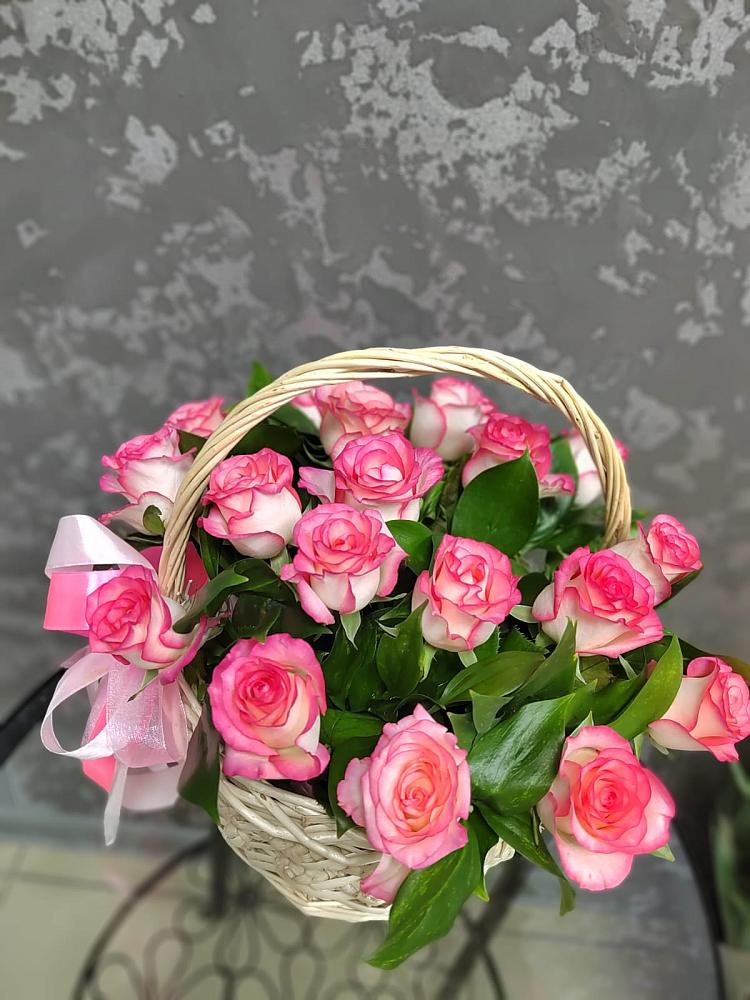 Цветочная композиция из Розы в корзине в Екатеринославке