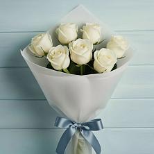 Букет 7 Белых роз Эдлесс Лав в Екатеринославке