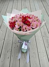 Букет цветов из:  Альстромерии в Екатеринославке
