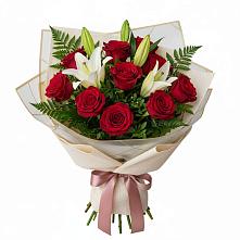 Букет цветов из:  Лилии и Розы в Екатеринославке