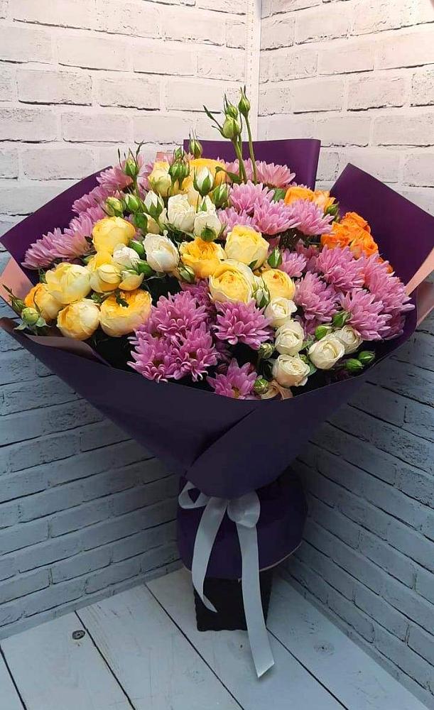 Букет цветов из: Хризантемы и Розы в Екатеринославке