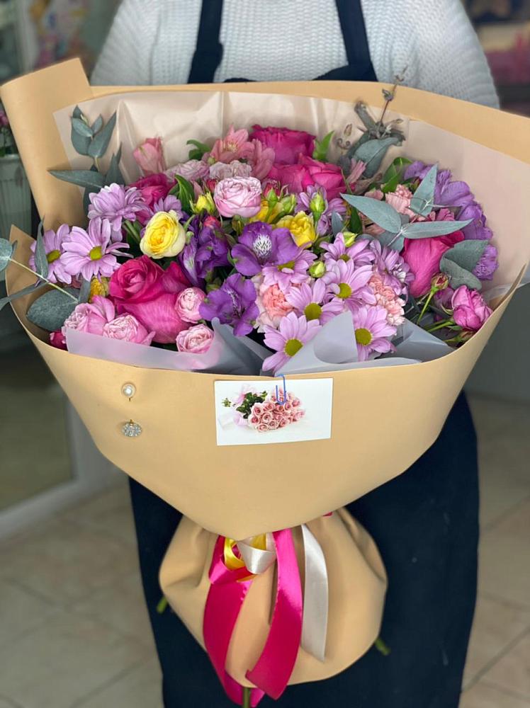 Букет цветов из: Хризантемы, Гвоздики и Альстромерии в Екатеринославке