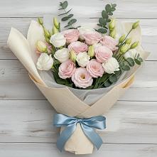 Букет цветов из:  Лизиантусы в Екатеринославке