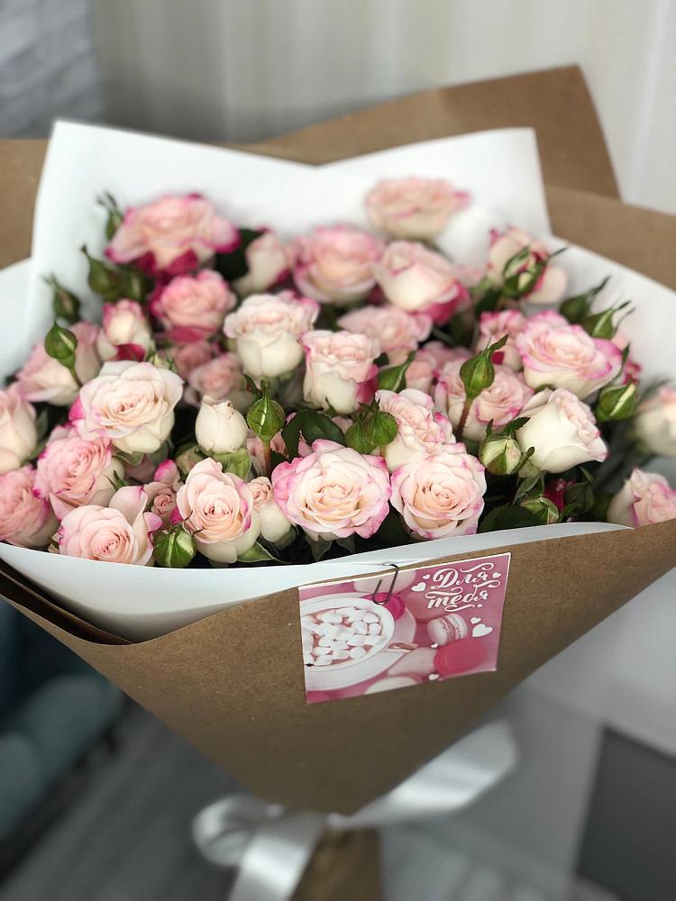 Букет цветов из: Розы в Екатеринославке