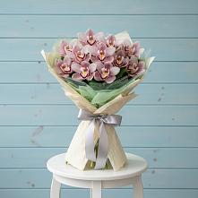 Букет цветов из:  Орхидеи и Розы в Екатеринославке