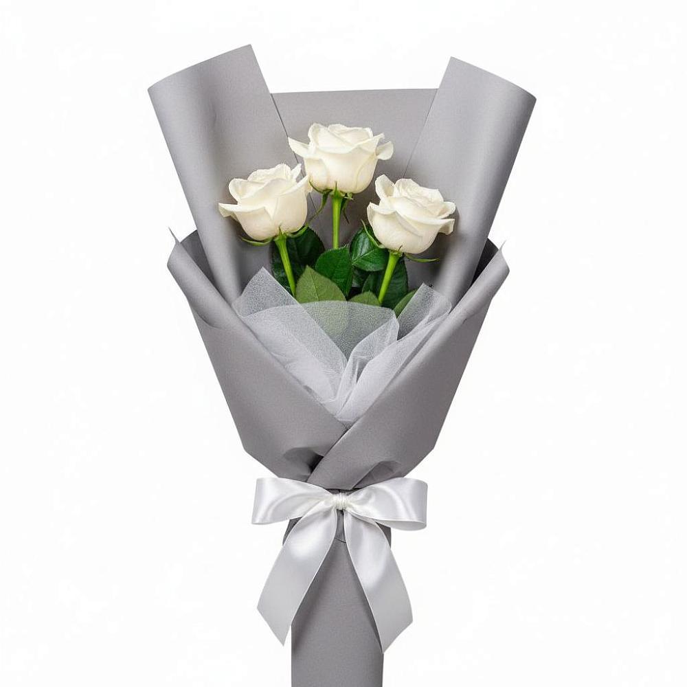 Букет 3 белые розы в Екатеринославке