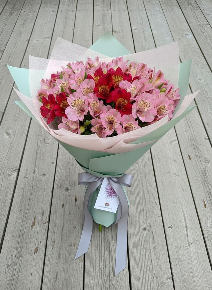 Букет цветов из: Альстромерии в Екатеринославке