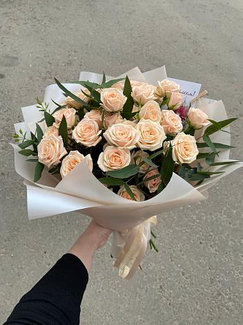 Букет Кремовые розы Латте в Екатеринославке