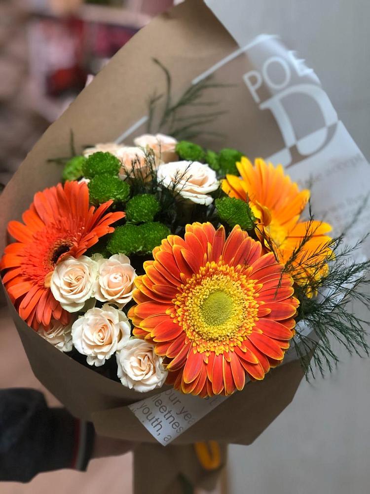 Букет цветов из: Герберы, Хризантемы и Розы в Екатеринославке