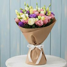 Букет цветов из:  Лизиантусы в Екатеринославке