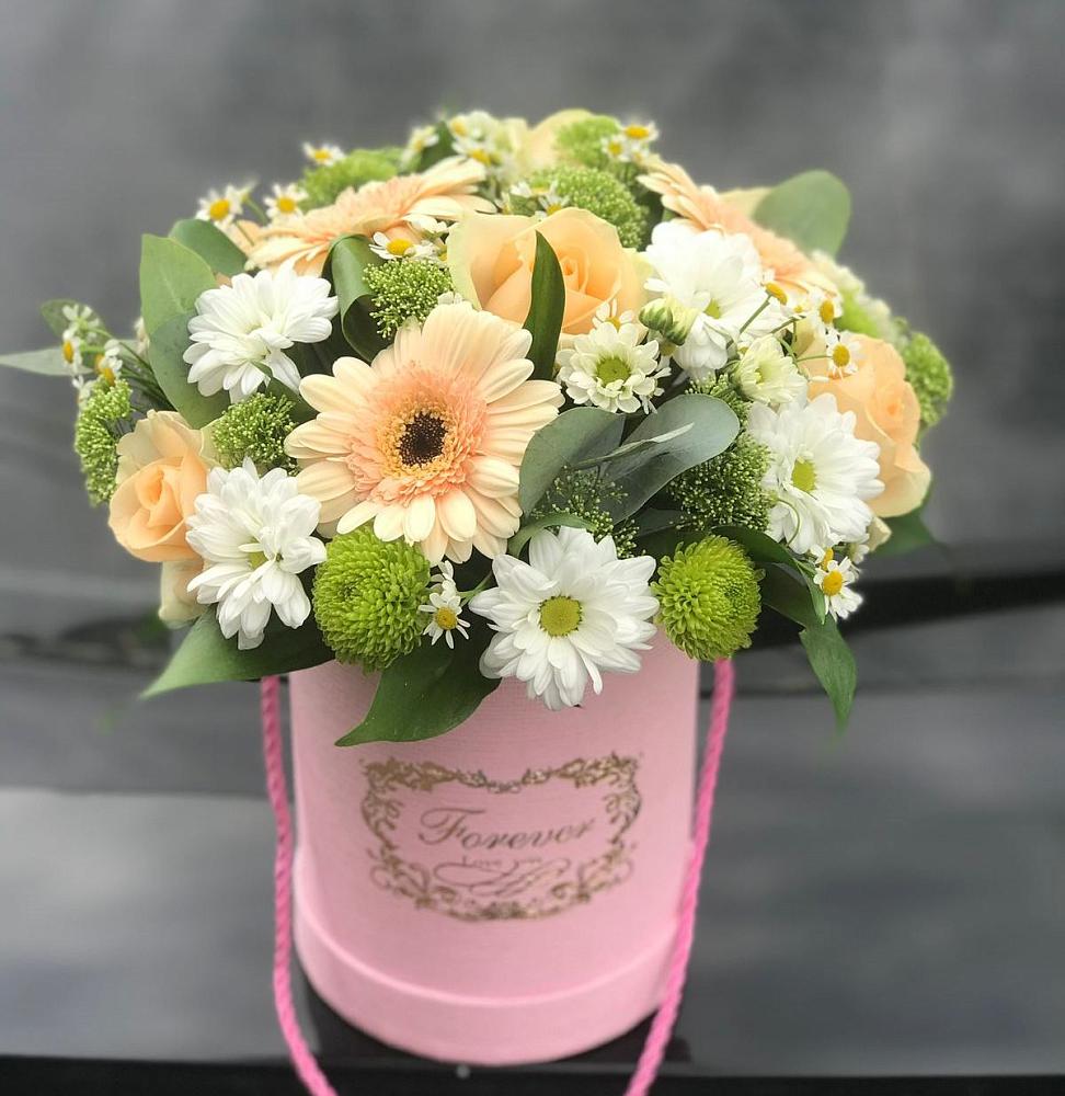 Цветочная композиция из Розы, Герберы и Хризантемы в шляпной коробке в Екатеринославке