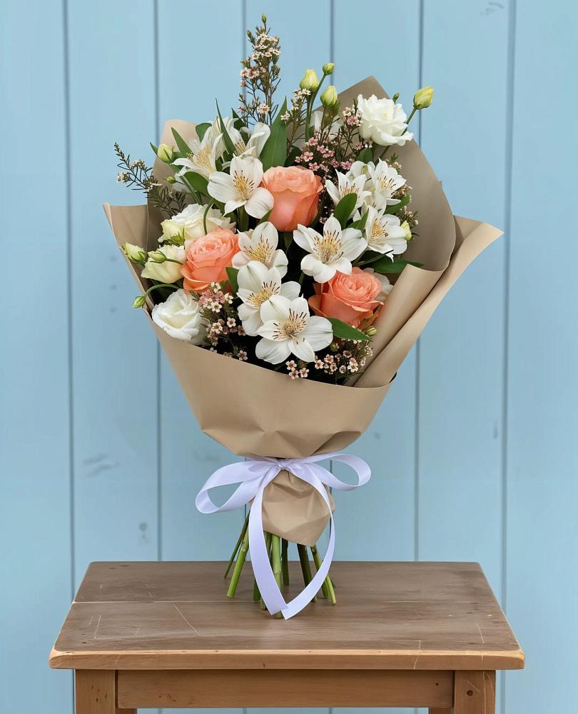 Букет цветов из: Альстромерии, Лизиантусы, Розы и Хризантемы в Екатеринославке