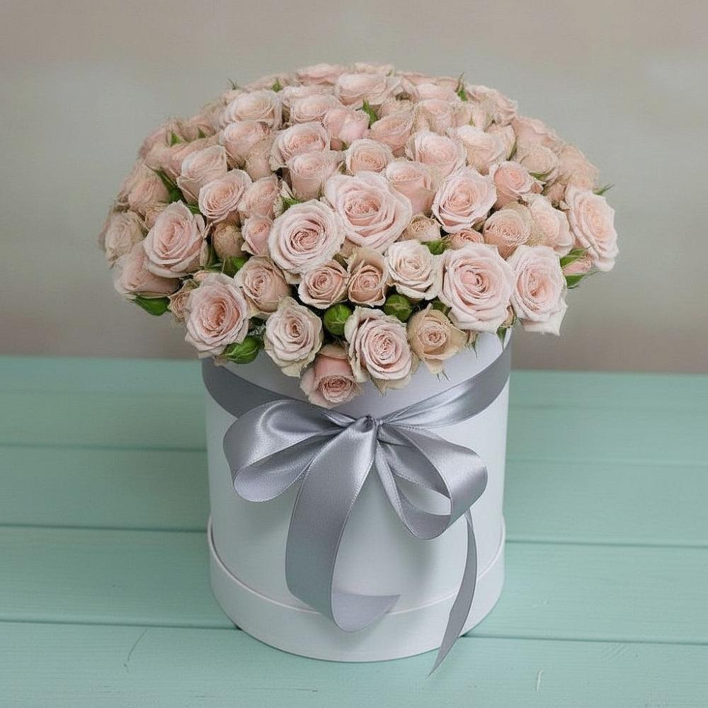 Цветочная композиция из Розы в шляпной коробке в Екатеринославке