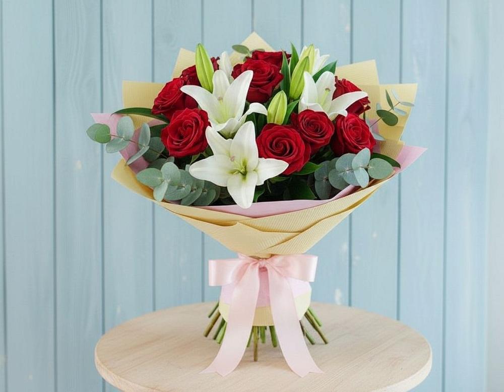 Букет цветов из: Лилии и Розы в Екатеринославке